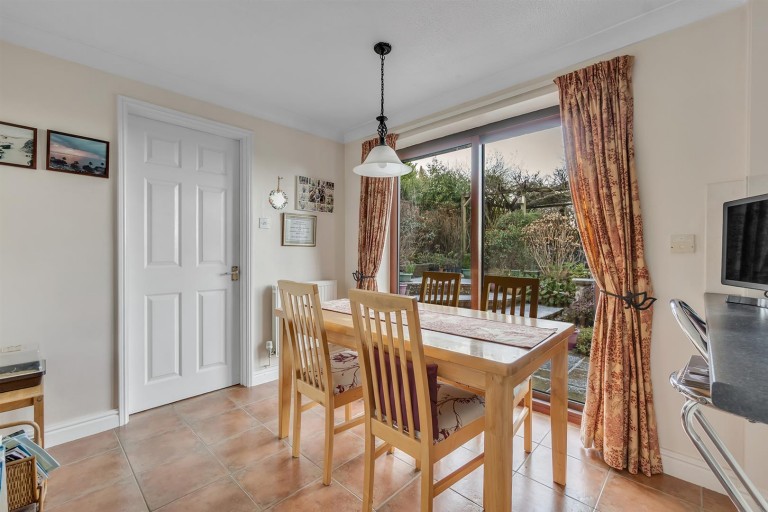 Images for 4 Farthings Rise, Plymtree, Cullompton