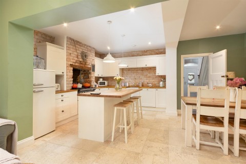 Click the photo for more details of Lutterworth Road, Blaby, Leicester, LE8