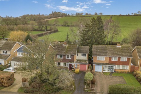 Click the photo for more details of Courtington Lane, Bloxham, Banbury