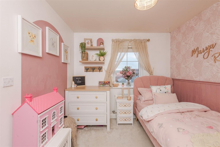 Images for Davies Close, Hugglescote, LE67