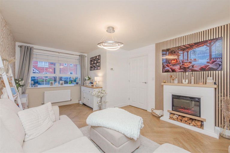 Images for Davies Close, Hugglescote, LE67