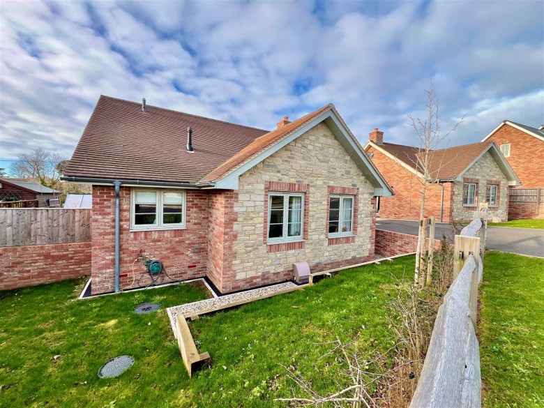 Click the photo for more details of Brighstone, Isle of Wight