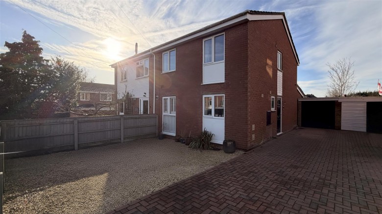 Click the photo for more details of Hillside, Sutton, Ely