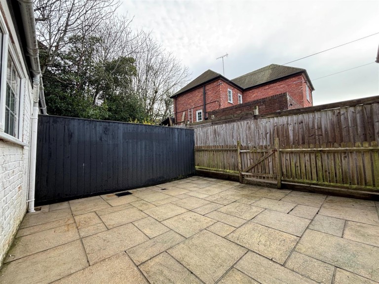 Images for The Broadway, Totland Bay