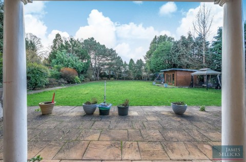 Click the photo for more details of Knighton Grange Road, Oadby, Leicestershire