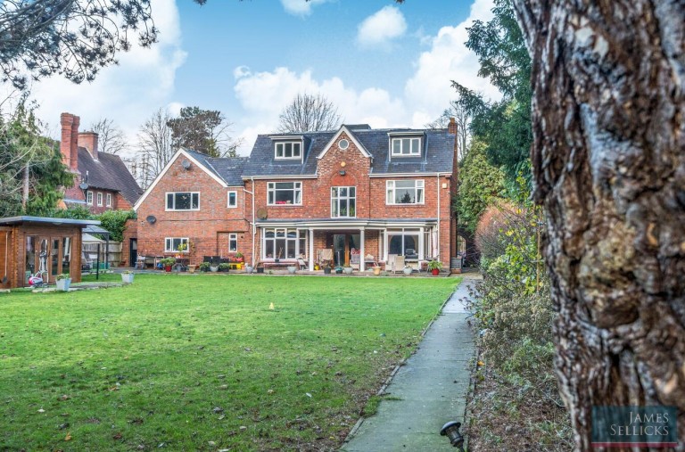 Images for Knighton Grange Road, Oadby, Leicestershire