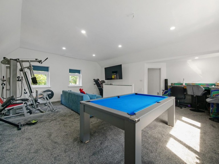 Images for Knighton Grange Road, Oadby, Leicestershire