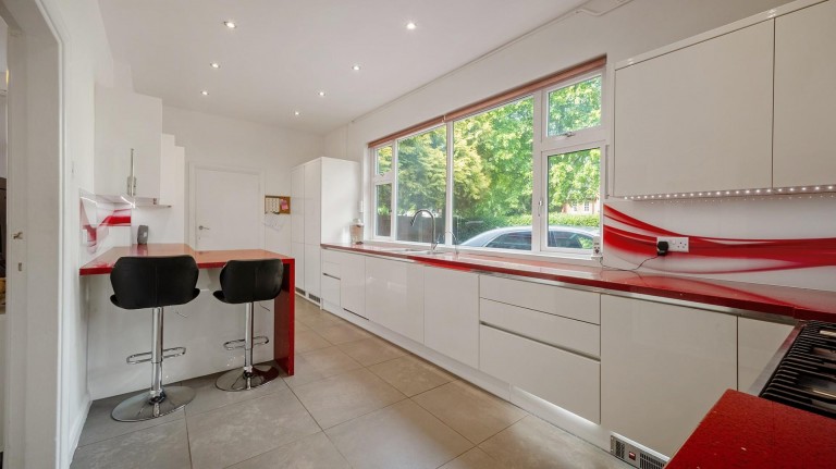 Images for Knighton Grange Road, Oadby, Leicestershire
