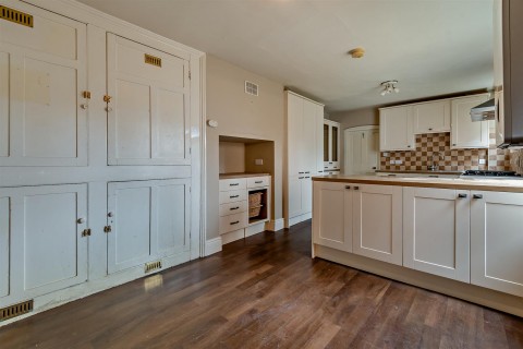 Click the photo for more details of High Street West, Uppingham, Rutland