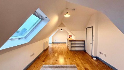 Click the photo for more details of Totland Bay, isle of Wight