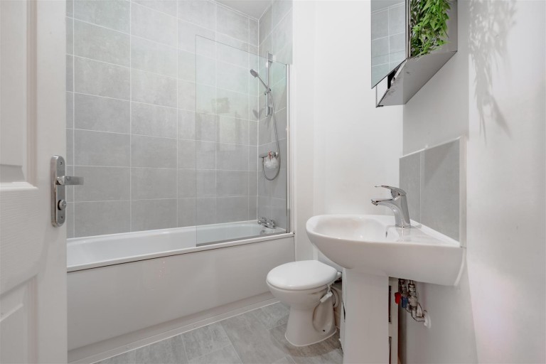 Images for Chepstow Court, Barleythorpe, Rutland