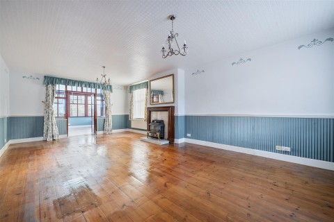 Click the photo for more details of Midella Road, Yelverton