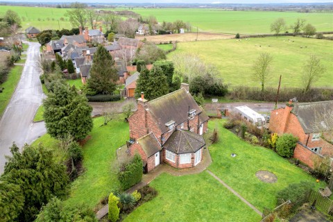 Click the photo for more details of Main Street, Norton Juxta Twycross, CV9