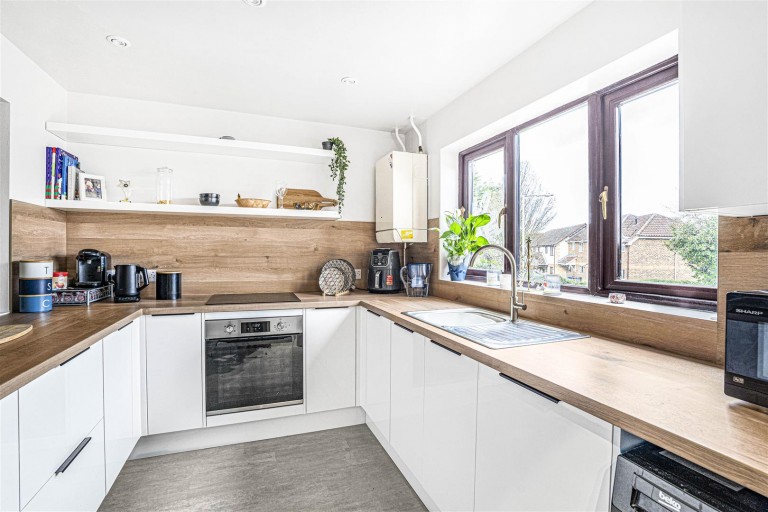 Images for Barry Lynham Drive, Newmarket