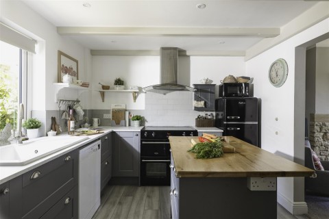 Click the photo for more details of Chantry Walk, Chantry Street, Netherbury