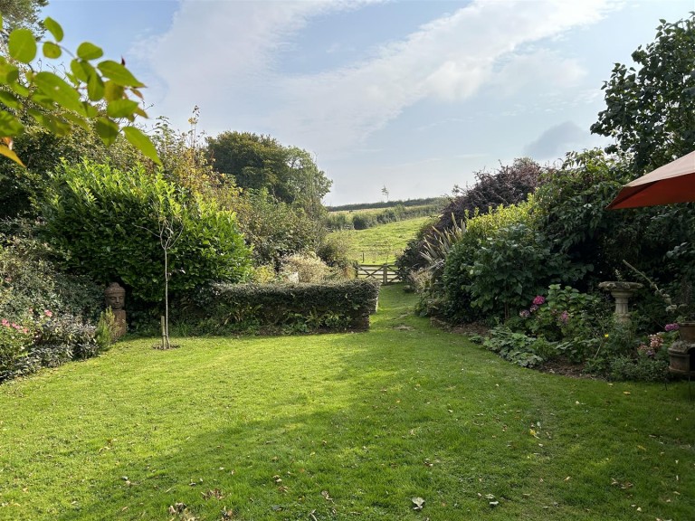 Images for Near Brayford