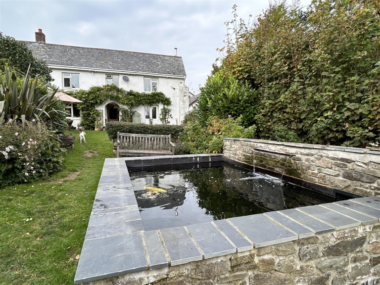 Images for Near Brayford