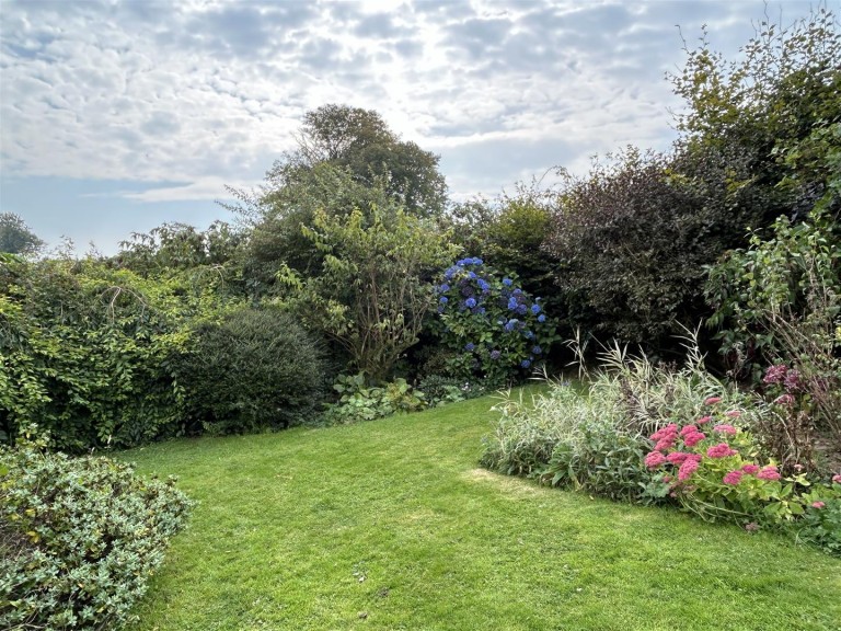 Images for Near Brayford