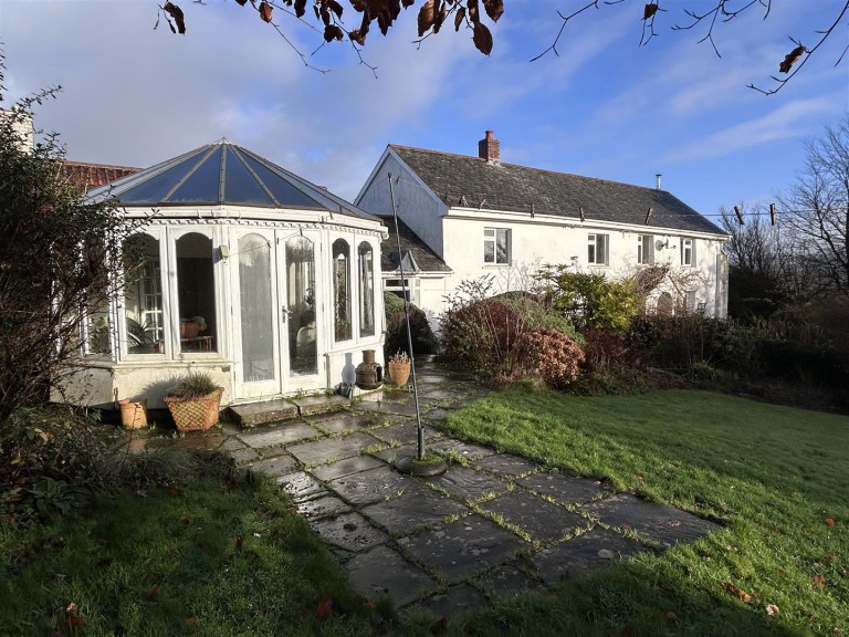 Images for Near Brayford