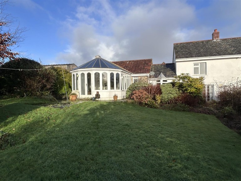 Images for Near Brayford