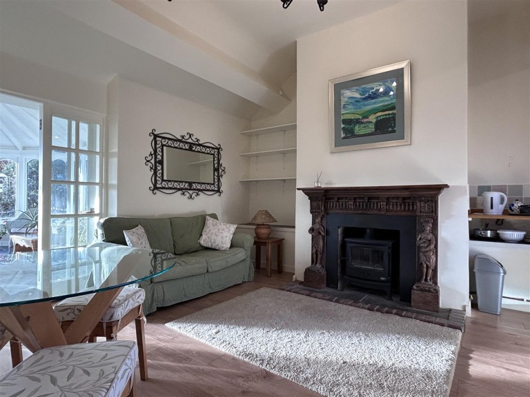 Images for Near Brayford