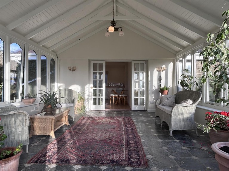 Images for Near Brayford