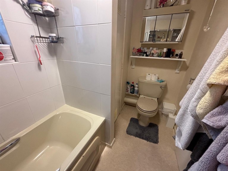 Images for Kilbale Crescent, Banbury