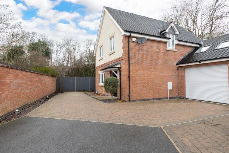 Images for Blackthorn Gardens, Whetstone, Leicester, LE8