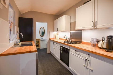 Click the photo for more details of New Cheveley Road, Newmarket