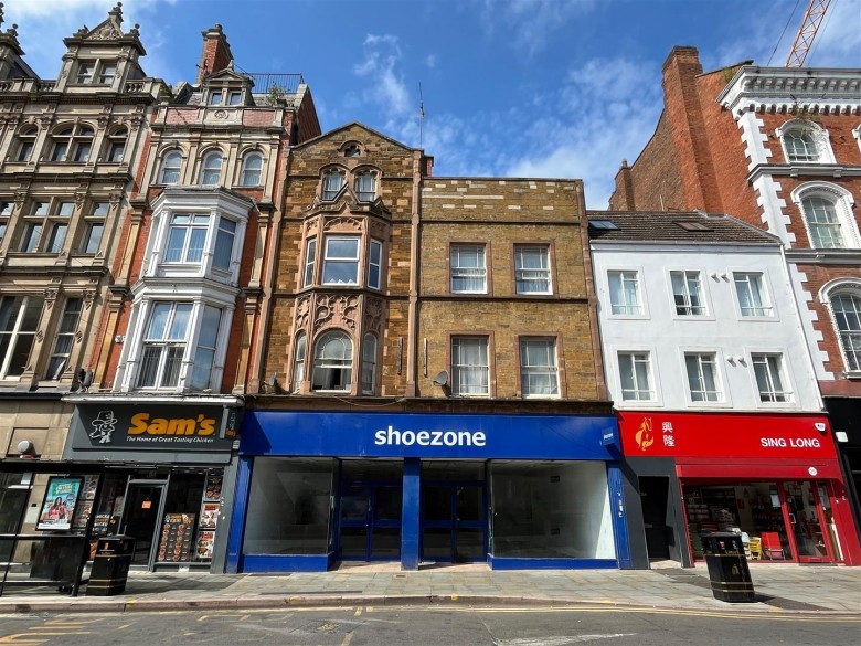 Click the photo for more details of College Street, Northampton, NN1