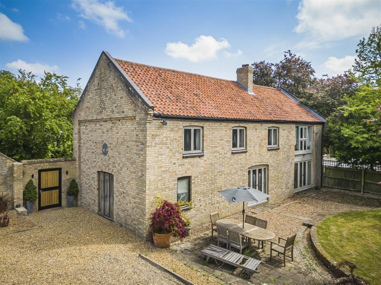 Click the photo for more details of Comberton Road, Barton