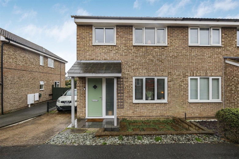 Click the photo for more details of Markings Field, Saffron Walden