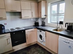 Images for 5, Makepeace House, Eastfields, Braunston, NN11