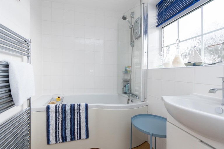 Images for Spring Close, Lutterworth. LE17