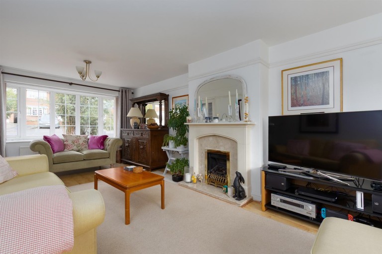 Images for Spring Close, Lutterworth. LE17