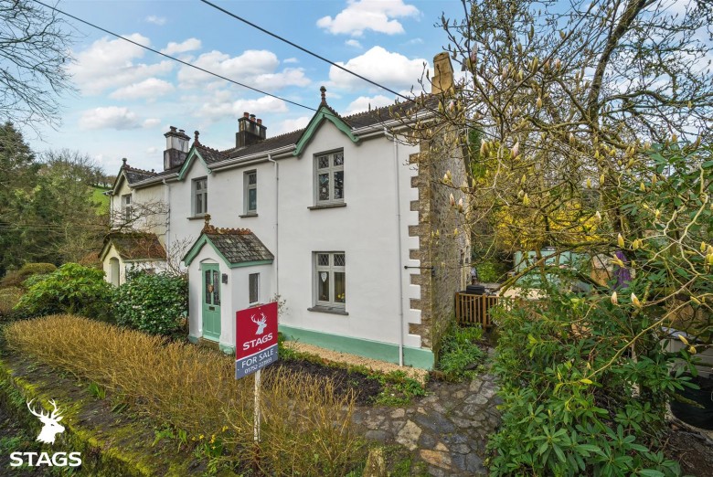 Click the photo for more details of Harrowbarrow, Callington