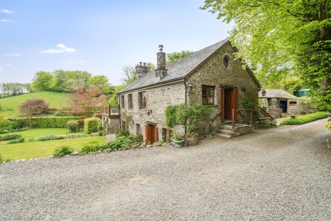 Click the photo for more details of East Down, Barnstaple