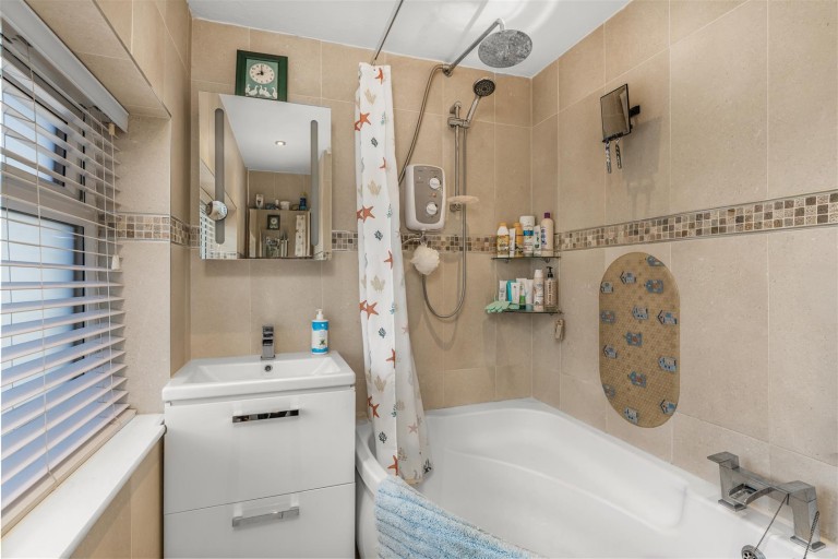 Images for Midway, Middleton Cheney, Banbury