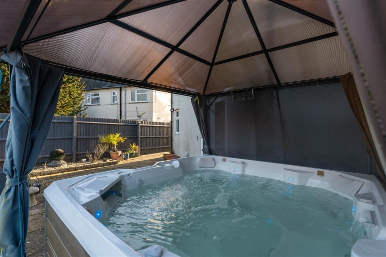 Images for Midway, Middleton Cheney, Banbury