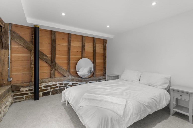 Images for Kite Barns, Guildford Road, RH12