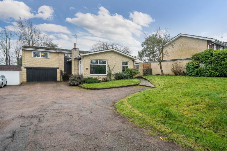 Click the photo for more details of Pigeon Hill, Tiffield, NN12