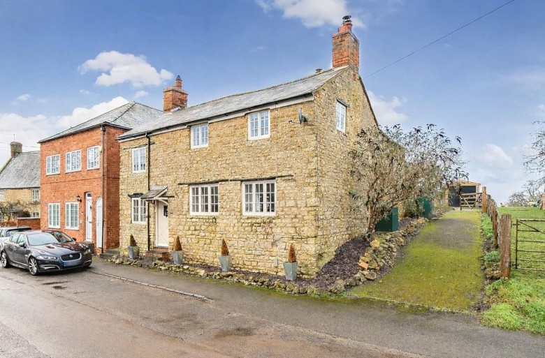 Click the photo for more details of Caldecote, NN12