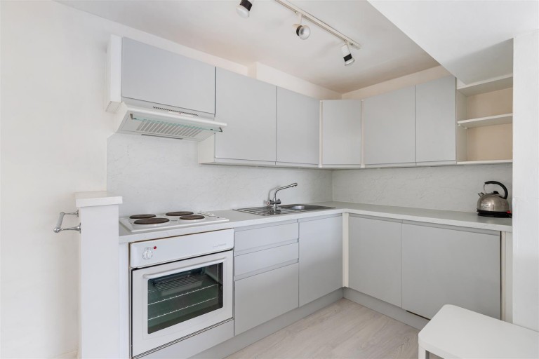 Images for South Town, Dartmouth