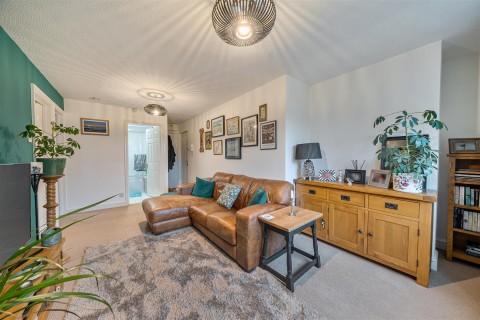 Click the photo for more details of Little London, Silverstone, NN12