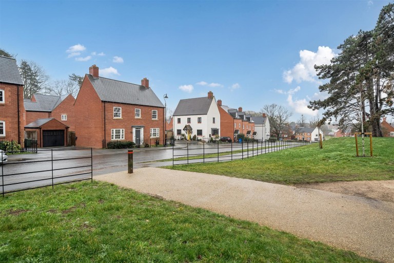 Images for Redcar Road, Towcester, NN12