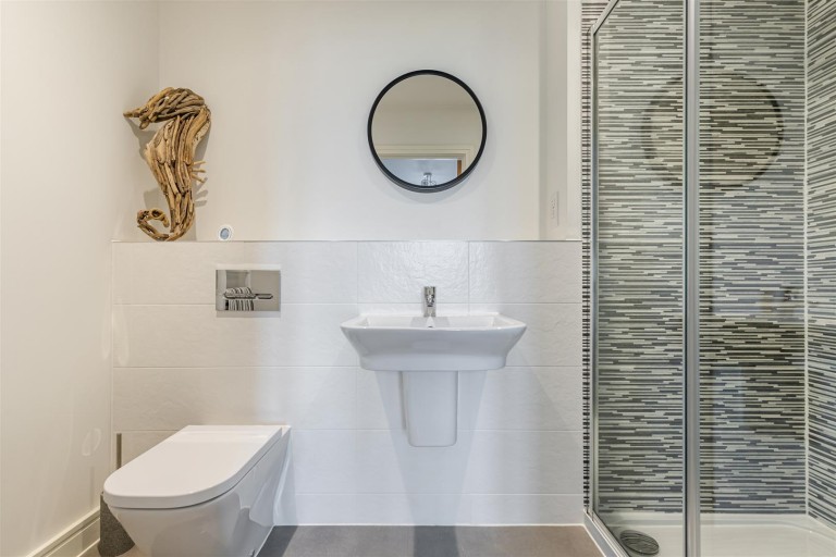 Images for Cotton Road, Dartmouth