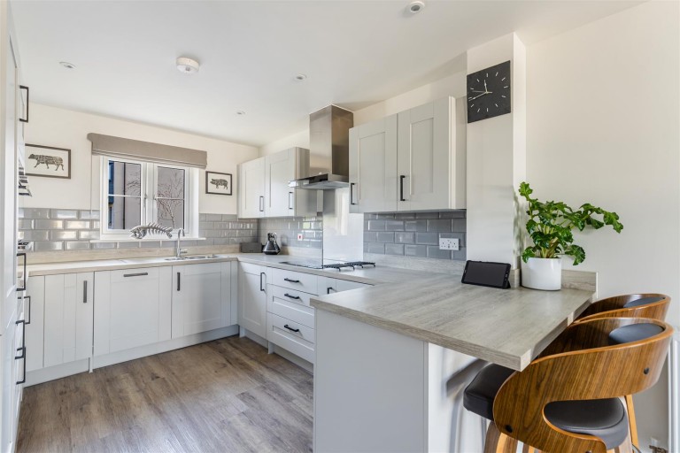 Images for Cotton Road, Dartmouth