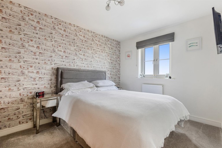 Images for Cotton Road, Dartmouth