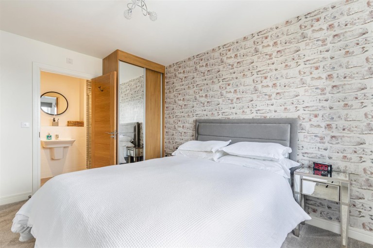 Images for Cotton Road, Dartmouth