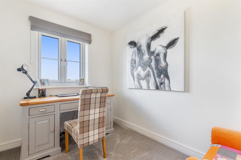 Images for Cotton Road, Dartmouth